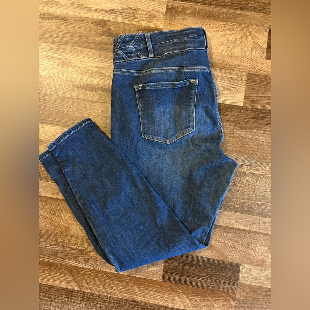 KanCan for Maurices Women’s Jeans – Dark Wash  – Size 16